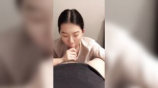 愛吹簫的美女