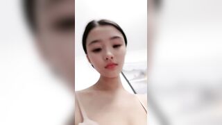 G罩杯八字大奶 淫蕩美女小騷貨直播騎乘位抽插