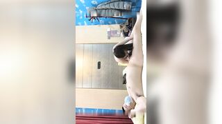 奔馳哥吃了藥直播啪啪乖乖女小嫩妹 差點被吹射 趕緊叫停開幹