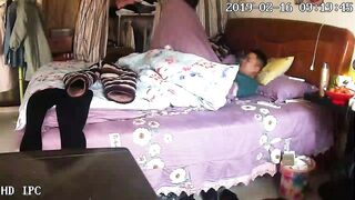 家庭攝影機偷拍 夫妻小情侶 各種方式造愛 場所露出-075
