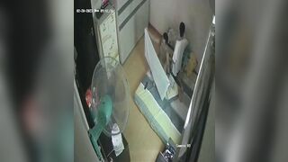 家庭攝影機真實偷拍 性生活頻繁的性福夫妻日常 大奶肥臀騷妻特別主動 女上位內射