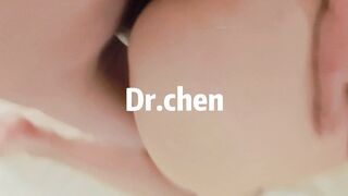 泡良大神「DR.CHEN」「GWQH」極品美女 舔腳肛交毒龍喝尿-46