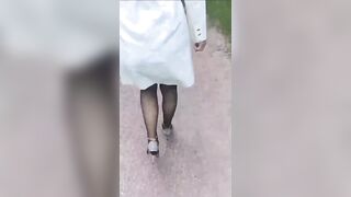 公園野戰連續高潮噴水 中途被路人發現