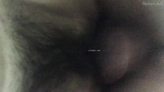 美女和男同事的偷情影片被老公發現而曝光-3