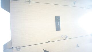 公廁偷拍 極品顏值小美女-04