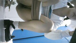 公廁偷拍 極品顏值小美女-08