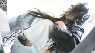 公廁偷拍 極品顏值小美女-13