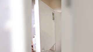 小禎阿姨「Zhen禎」白嫩蘿莉，性感肥臀模特兒身材24