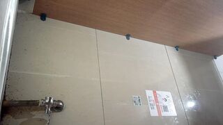 【廁拍】酒吧黑絲 白絲蘿莉 -08