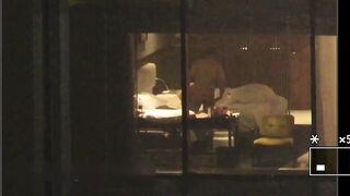 【酒店窗外偷拍】落地窗前做愛最刺激1