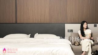 杏吧歐陽克20-約了一個18歲的大花腿妹妹，中途本想玩一個拔套，但是套子太緊了不好操作，沒想到最後把套子干破 無套內射了